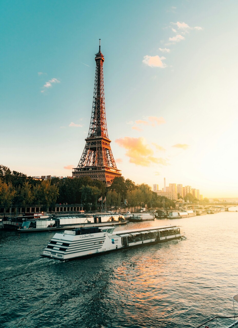 Eifelturm, Seine, in Paris